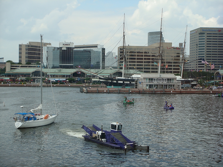 Baltimore [2009 July 02] 137.JPG - Scenes from Baltimore's Inner Harbor.